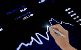 个股在底部老是高开低走，是不是主力吸筹洗盘行为