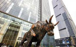 上证走出“四渡赤水”的蛇形走势后下跌，最担心的是形成圆弧顶~