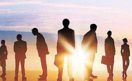 雅戈尔更正业绩预告 一季度由增86.8亿调为减7.5亿