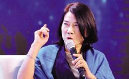 马红漫股市消息：董小姐显然还退不了休