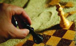 沃伦·巴菲特为什么不喜欢通过不断投入才能获利的公司？