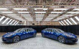 进度提前！国产特斯拉今天交付